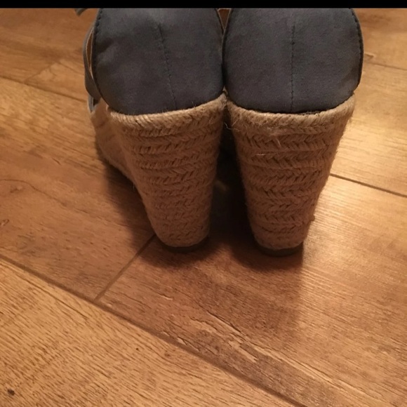 NWT Wedges - Picture 4 of 7